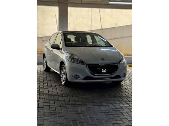 PEUGEOT 208 1.5 ALLURE 8V FLEX 4P MANUAL PEUGEOT 208 1.5 ALLURE 8V FLEX 4P MANUAL